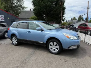 2010 Subaru Outback 2.5i Premium