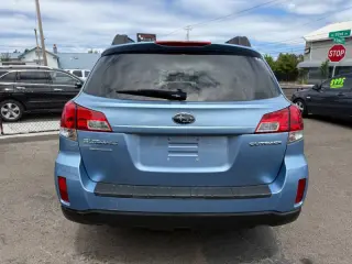 2010 Subaru Outback 2.5i Premium
