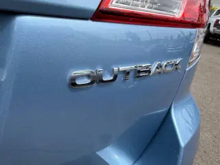 2010 Subaru Outback 2.5i Premium