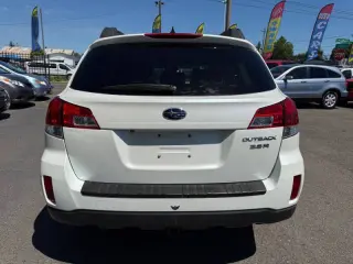 2013 Subaru Outback 3.6R Limited