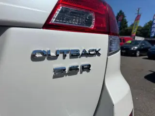 2013 Subaru Outback 3.6R Limited