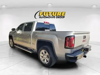 GMC Sierra 1500 2017 4x2 SLT 4dr Crew Cab 5.8 ft. SB