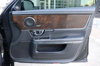2019 Jaguar XJ XJ50 V6