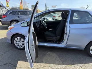 2014 Toyota Yaris 3-Door LE