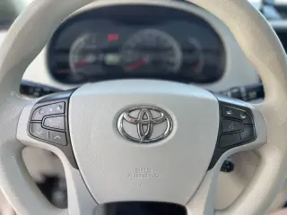2012 Toyota Sienna LE 7-Passenger