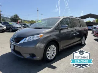 2012 Toyota Sienna LE 7-Passenger