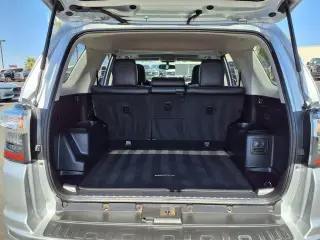 Toyota 4Runner 2019 4x4 SR5 4dr SUV