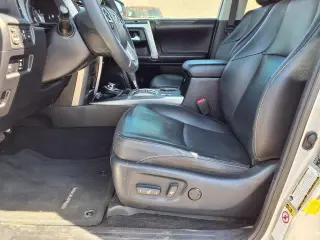 Toyota 4Runner 2019 4x4 SR5 4dr SUV