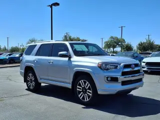 Toyota 4Runner 2019 4x4 SR5 4dr SUV