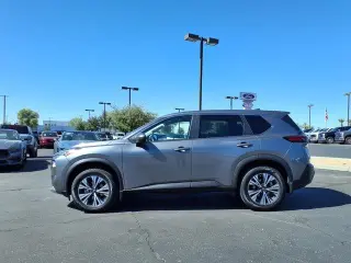 Nissan Rogue 2022 SV 4dr Crossover