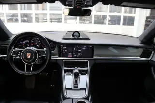 2018 Porsche Panamera Turbo