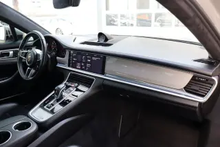 2018 Porsche Panamera Turbo