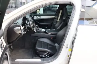 2018 Porsche Panamera Turbo