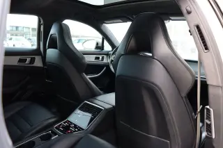 2018 Porsche Panamera Turbo