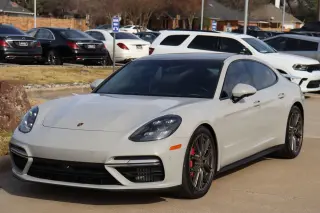 2018 Porsche Panamera Turbo