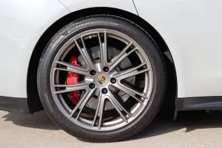 2018 Porsche Panamera Turbo
