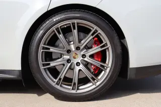 2018 Porsche Panamera Turbo