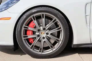 2018 Porsche Panamera Turbo