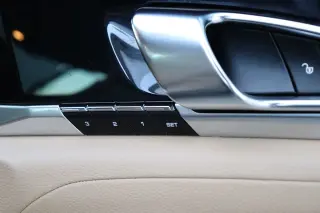 2016 Porsche Panamera Edition