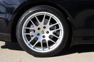 2016 Porsche Panamera Edition