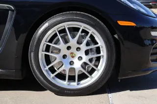 2016 Porsche Panamera Edition