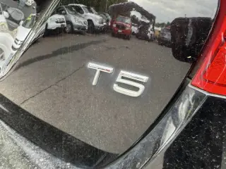 2015 Volvo V60 T5 Drive-E Platinum