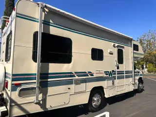 1995 Winnebago Mini Winnie 24 RC