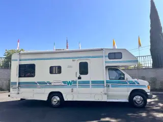 1995 Winnebago Mini Winnie 24 RC