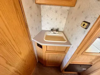 1995 Winnebago Mini Winnie 24 RC