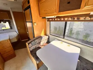 1995 Winnebago Mini Winnie 24 RC