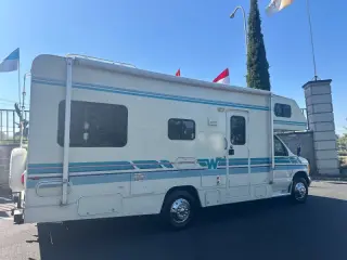 1995 Winnebago Mini Winnie 24 RC