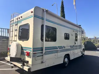 1995 Winnebago Mini Winnie 24 RC
