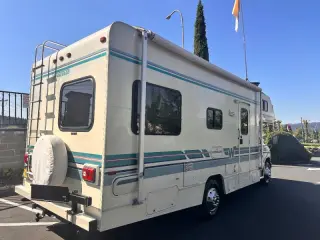 1995 Winnebago Mini Winnie 24 RC