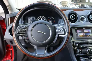 2016 Jaguar XJ R-Sport