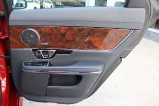 2016 Jaguar XJ R-Sport