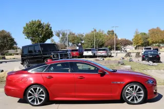 2016 Jaguar XJ R-Sport