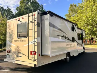 2017 Winnebago Minnie Winnie
