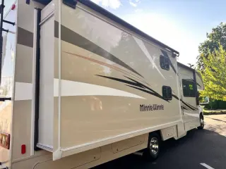 2017 Winnebago Minnie Winnie