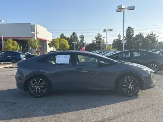 Toyota Prius 2025 LE 4dr Hatchback