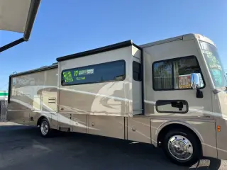 2017 Winnebago SIGHTEER