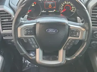 Ford F-150 2018 4x4 Raptor 4dr SuperCrew 5.5 ft. SB