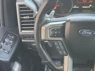 Ford F-150 2018 4x4 Raptor 4dr SuperCrew 5.5 ft. SB