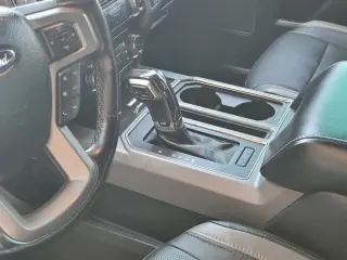 Ford F-150 2018 4x4 Raptor 4dr SuperCrew 5.5 ft. SB