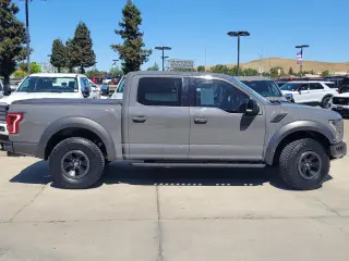 Ford F-150 2018 4x4 Raptor 4dr SuperCrew 5.5 ft. SB