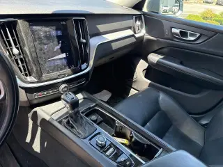 Volvo S60 2019 AWD T6 Momentum 4dr Sedan