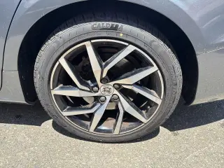 Volvo S60 2019 AWD T6 Momentum 4dr Sedan
