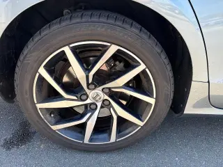 Volvo S60 2019 AWD T6 Momentum 4dr Sedan