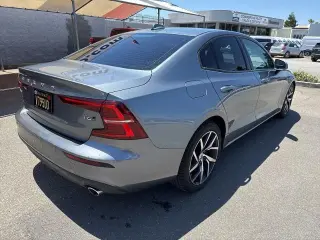 Volvo S60 2019 AWD T6 Momentum 4dr Sedan