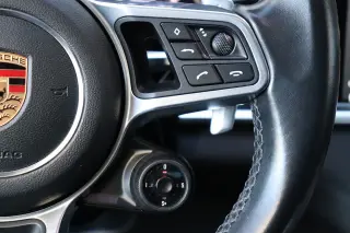 2017 Porsche Panamera 