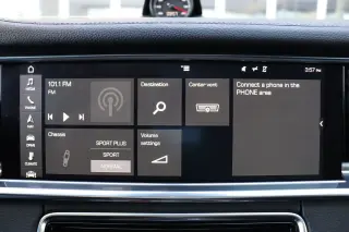 2017 Porsche Panamera 